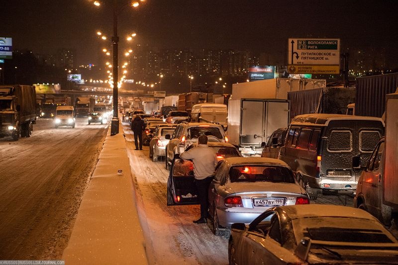 Пробка в москве ночью