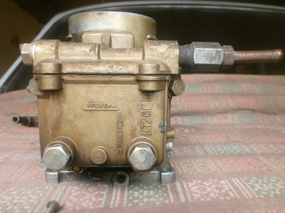 Расход топлива было 20 литров АИ-92 стало 45 литров АИ-92 на 100км пути ...