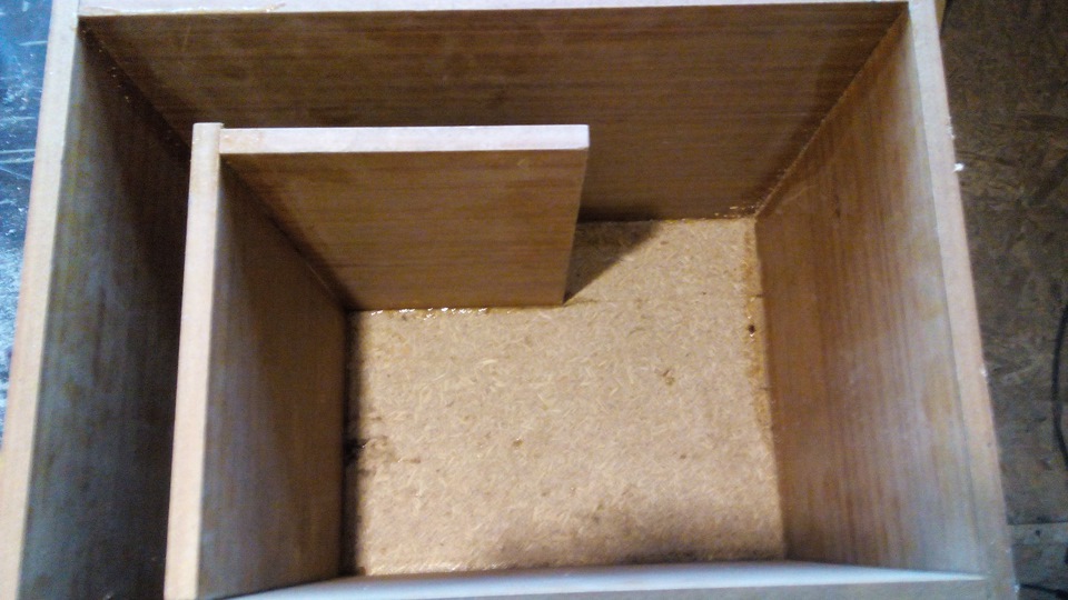 Самодельный короб для саба. — Lada Гранта, 1,6 л, 2013 года | автозвук ...