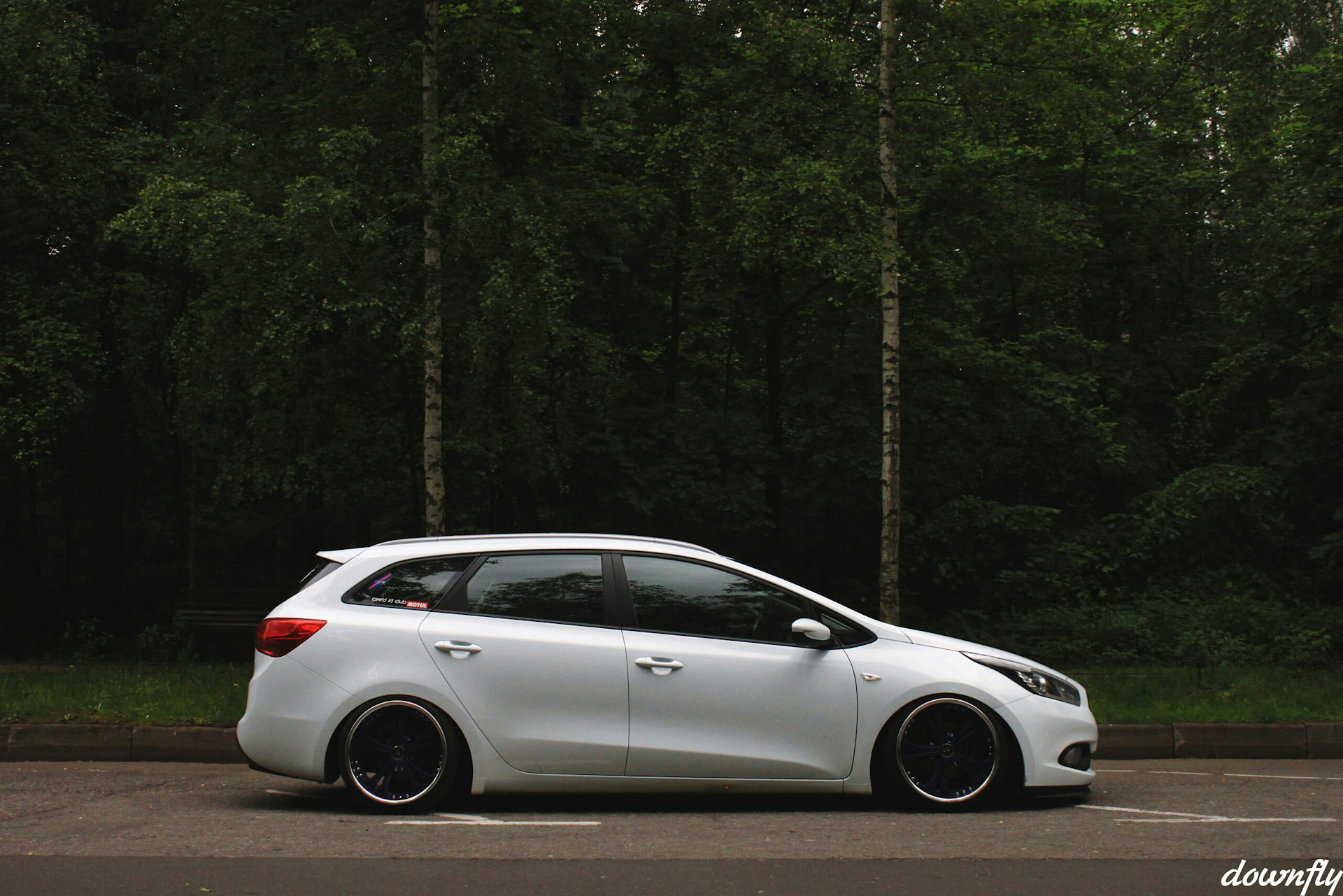 kia ceed stance