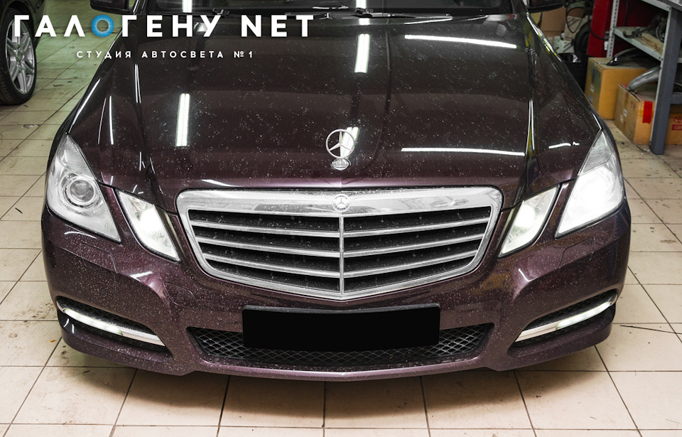 Mercedes-Benz W212 — устранение запотевания, чистка фар, мойка корпуса ...
