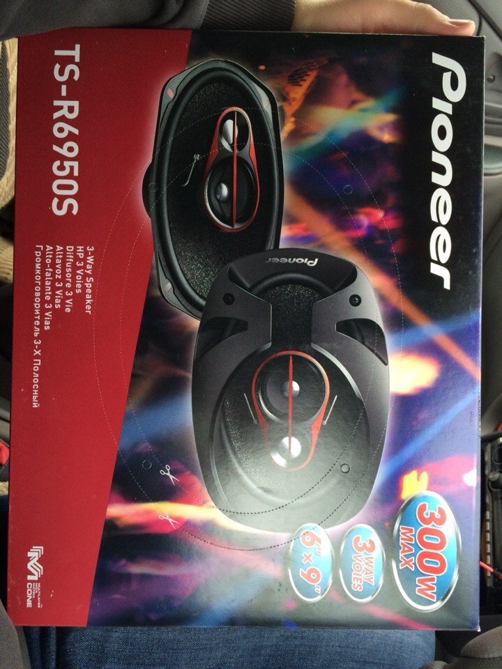 овалы в заднюю полку или как разобрать пол салона — Toyota Platz, 1,5 л ...