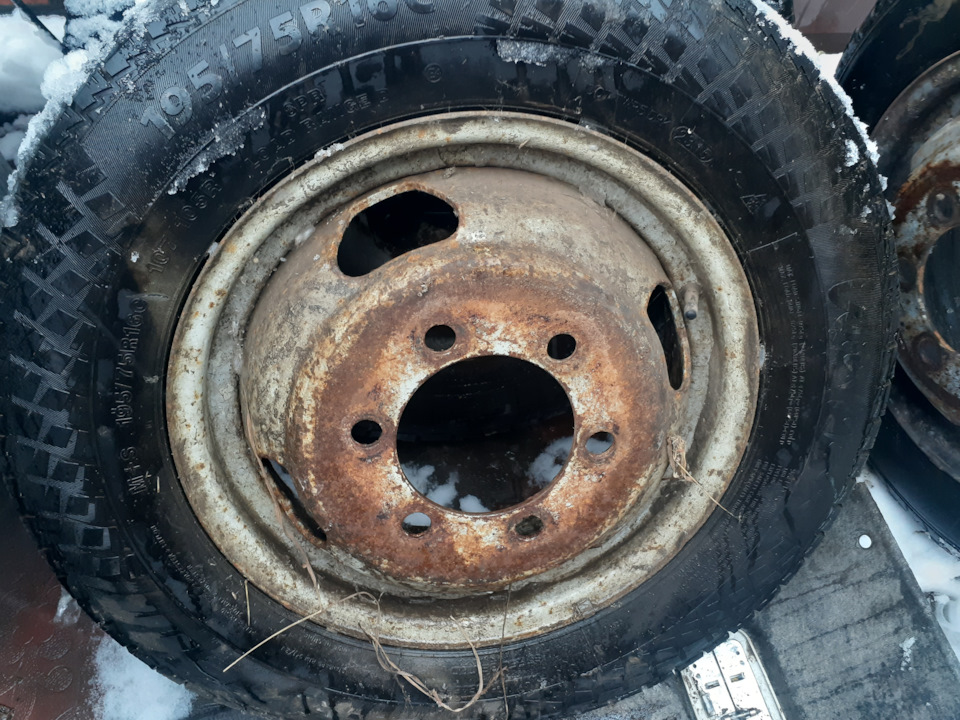 Купил на разборке боковую форточку в дверь + два диска — ГАЗ Газель, 2 ...