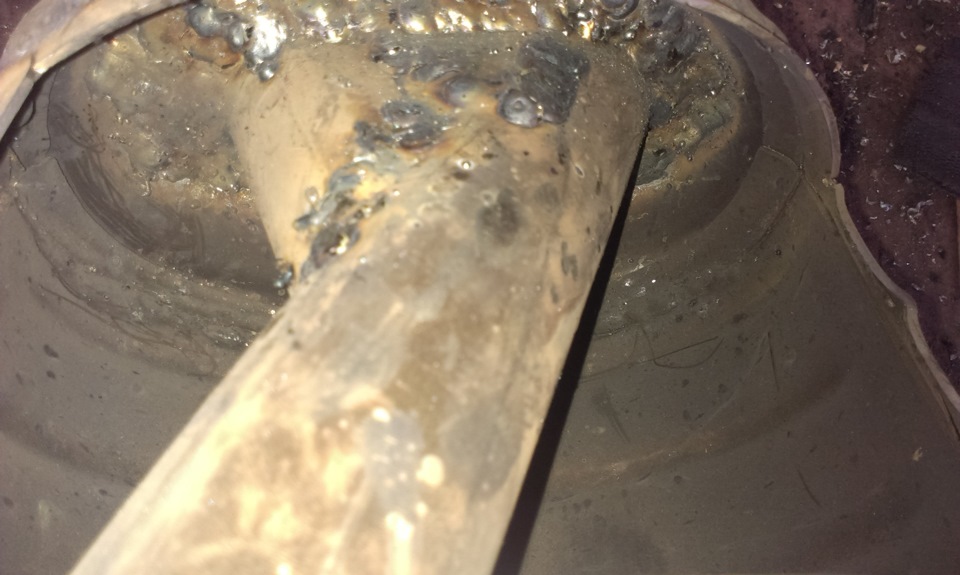 Катализатор меняем на пламегаситель + утановка обманки 2 лямбда зонда ...