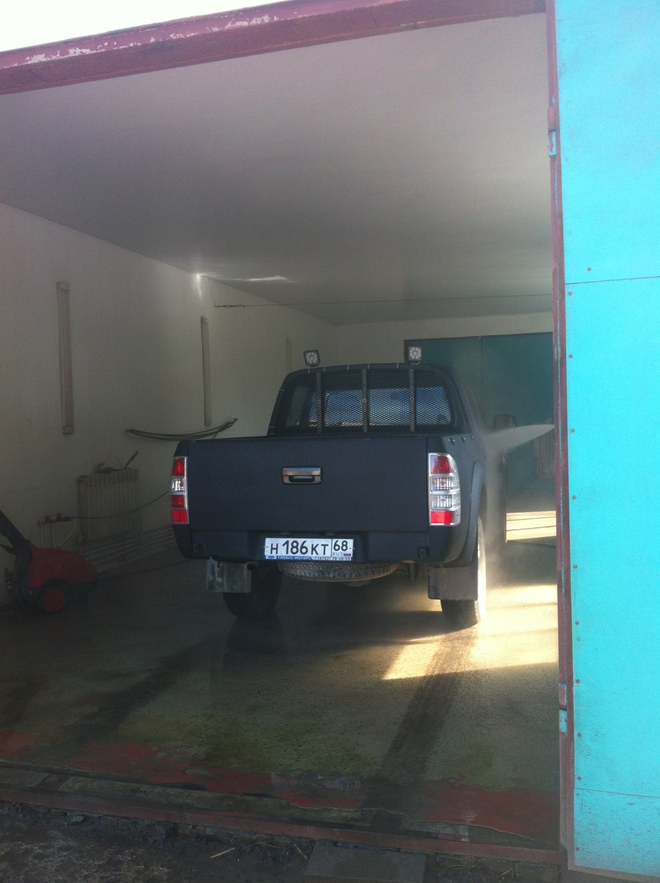 Ford Ranger in black Raptor