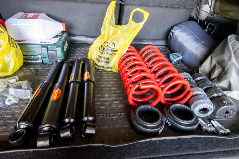 Оптика ниссан патфайндер r51. Комплект салона ваз 2107. Nissan pathfinder r51 led фары. Комплекты тюнинга. Передний бампер dm на ваз-2114.