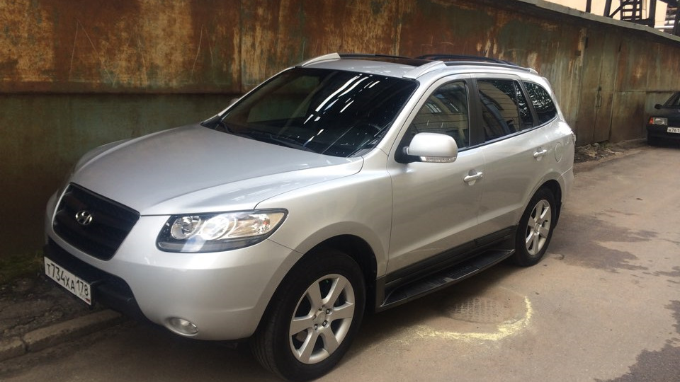 Hyundai Santa Fe 2.7л 4WD