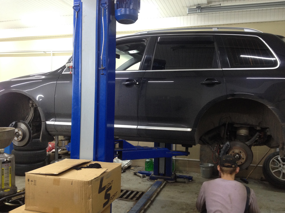 Вынужденное приобретение под конец сезона. — Volkswagen Touareg (1G), 3 ...