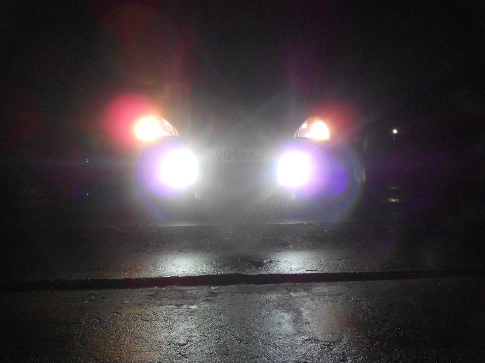 Ксенон в ПТФ — Lada Приора хэтчбек, 1,6 л, 2009 года | аксессуары | DRIVE2