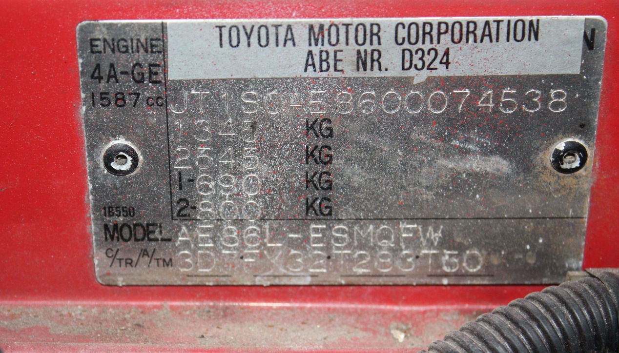 Disassembled Motor  - Toyota Corolla Levin 16 L 1986