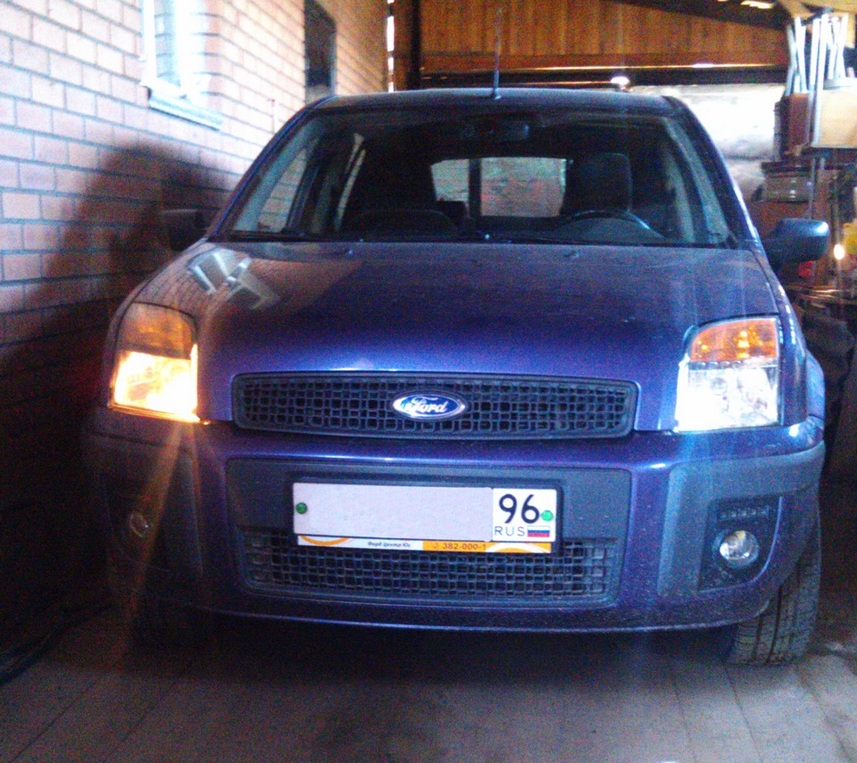 Светодиодные габариты (июль 2013г.) — Ford Fusion, 1,4 л, 2006 года ...