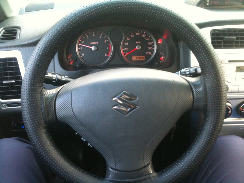 Оплетка руля из эко кожи. — Suzuki Liana, 1,6 л, 2006 года | аксессуары ...