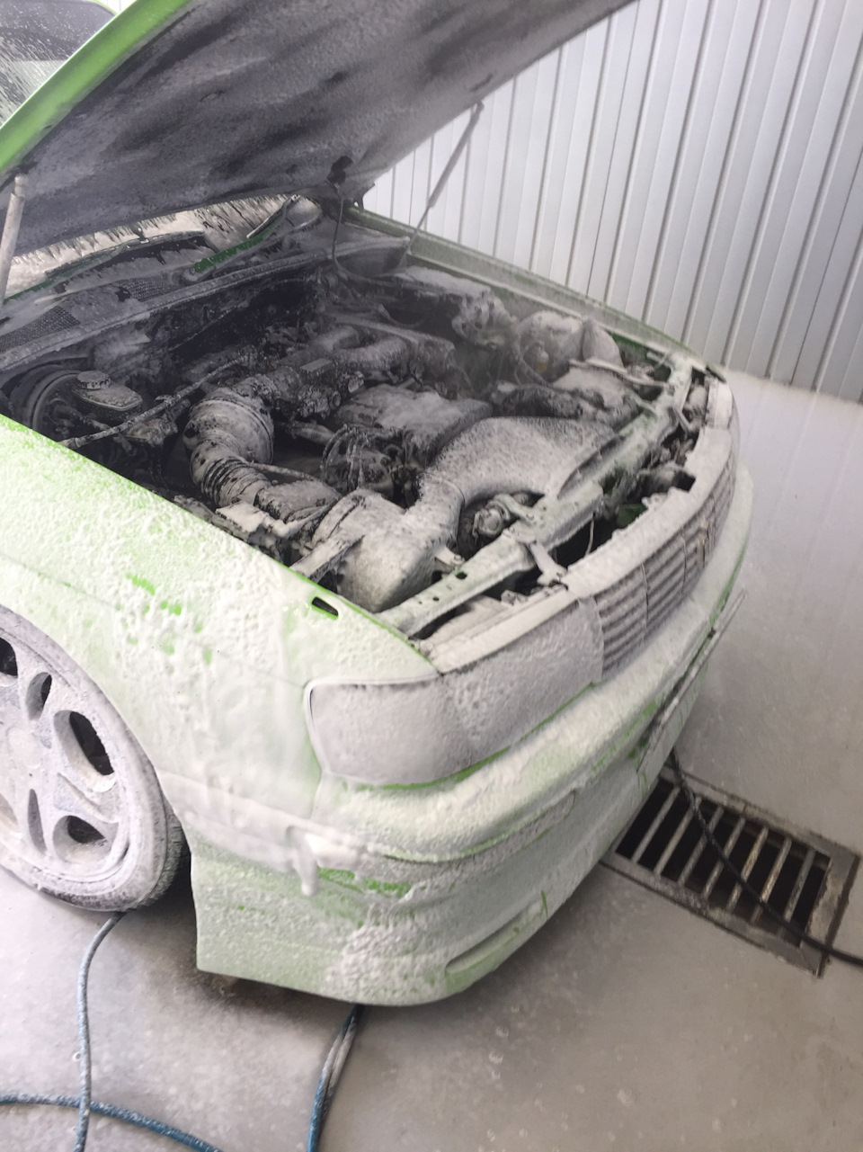 Отмывка двигателя — Toyota Crown (S140), 2,5 л, 1994 года | просто так ...