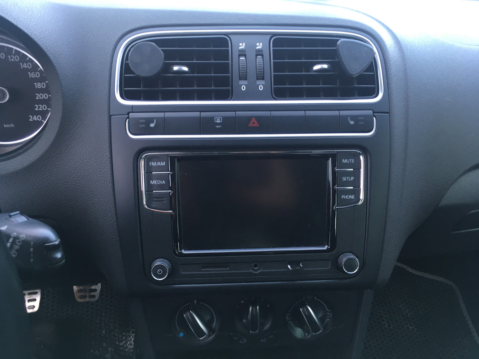 Rcd 330 plus desay, спонтанная покупка. — Volkswagen Polo Hatchback Mk5 ...