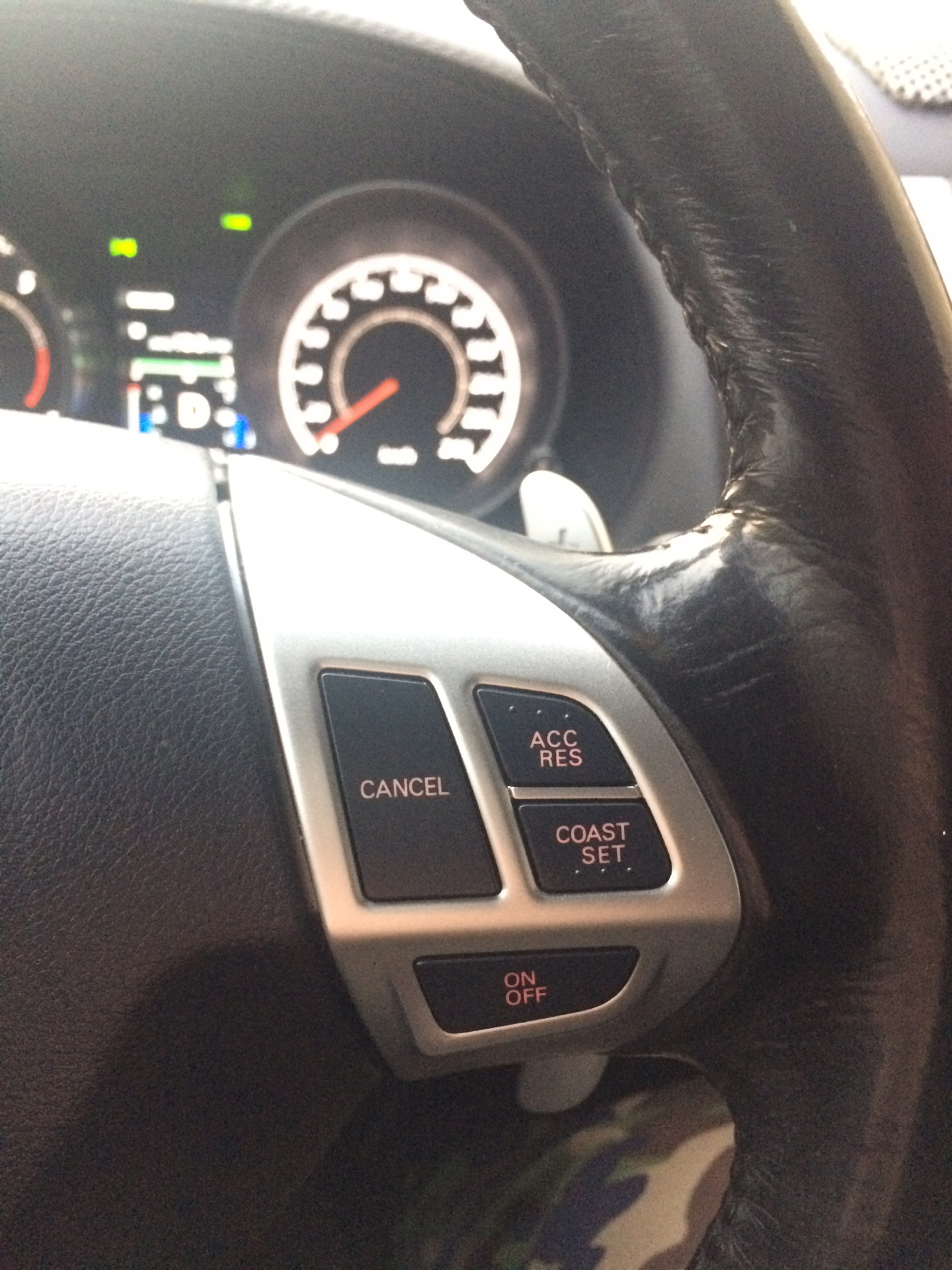 Круиз контроль mitsubishi outlander 1. Установка круиз контроля на outlander xl. Круиз контроль митсубиси л200. Круиз-контроль mitsubishi outla. Как включить круиз аутлендер.