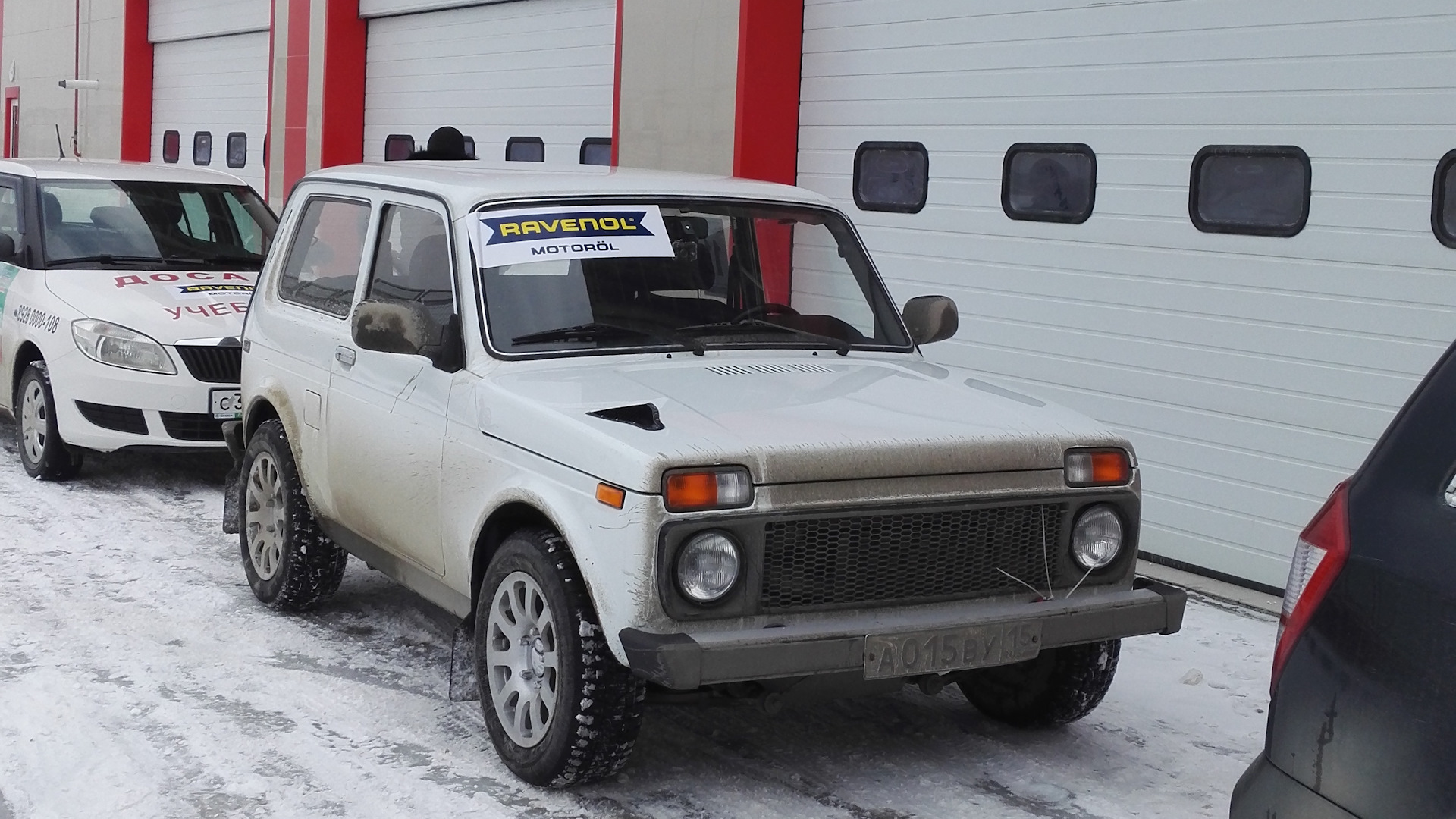 Lada 4x4 3D 1.8 бензиновый 2011 | 