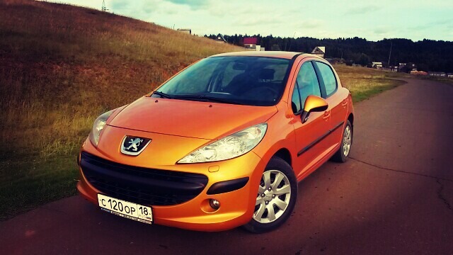 Peugeot 207 Orange