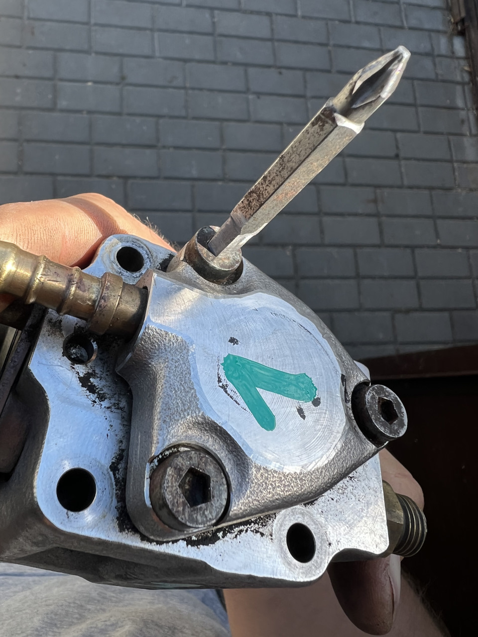 Ремонт ТНВД BMW e65 v12 или n73 запах бензина в масле. — BMW 7 series ...