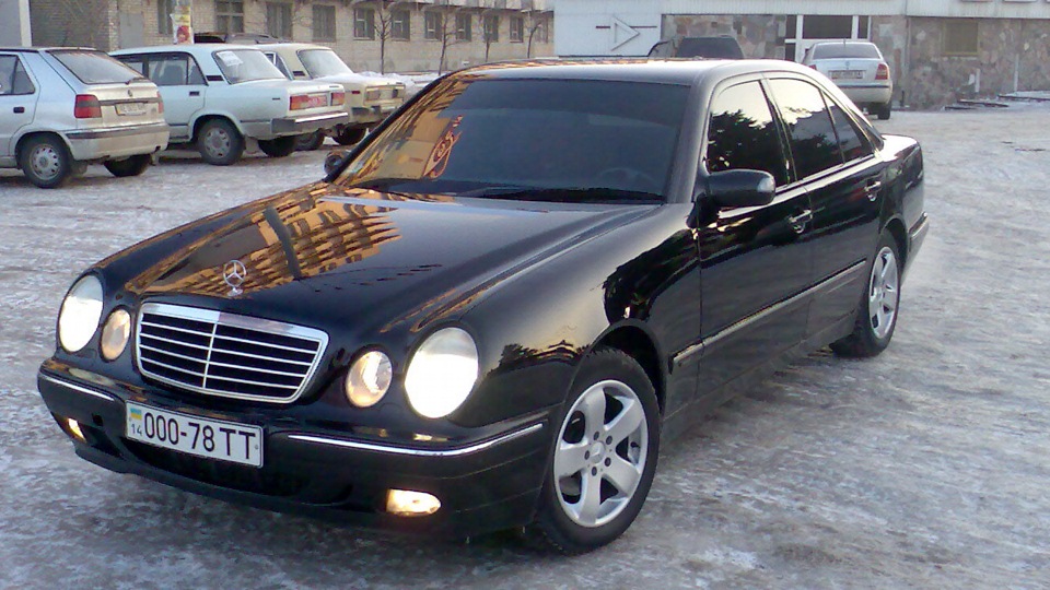 Mercedes Benz w210 чёрный Бандитский