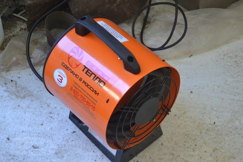 Гараж, авто, фотография — LADA Ларгус, 1,6 л., 2013 года | фотография ...