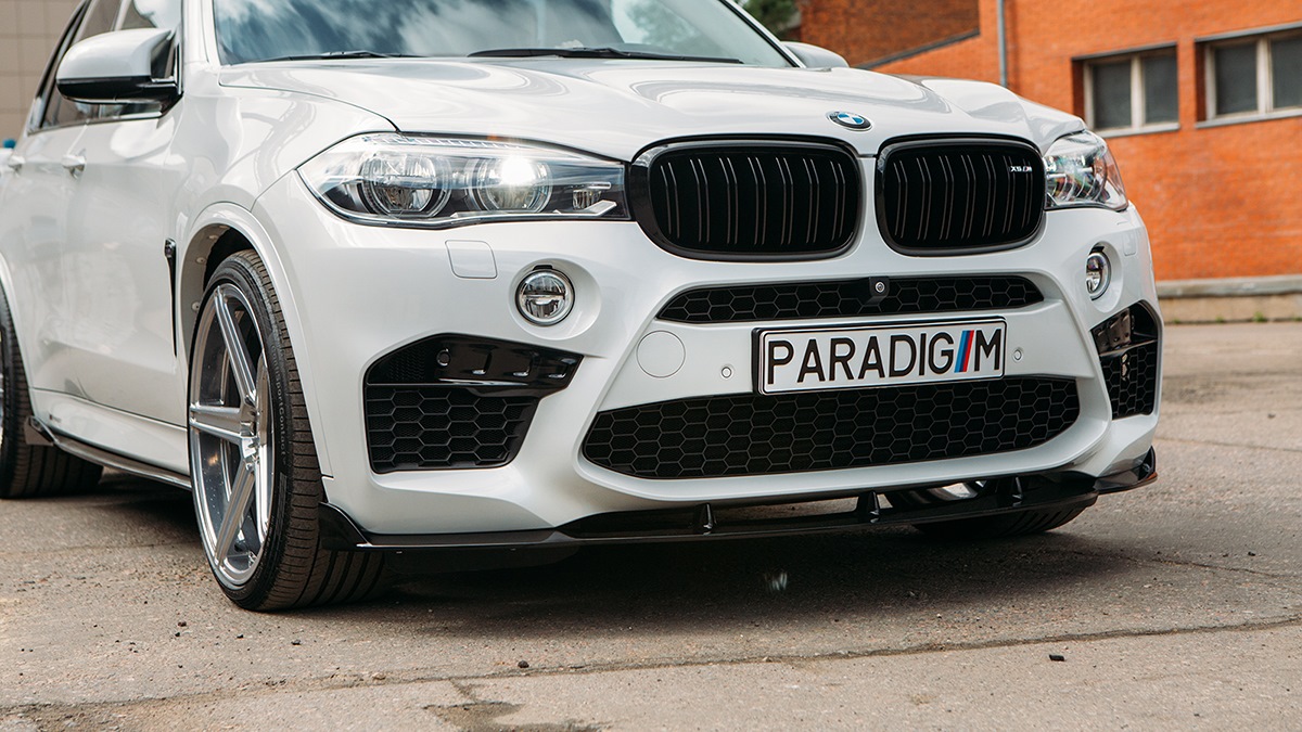Сплиттер bmw x5 g05. Бампер бмв х5 g05. Обвес парадигма bmw f15. Бампер передний bmw x5 g05 м пакет. X5 g05 обвес.