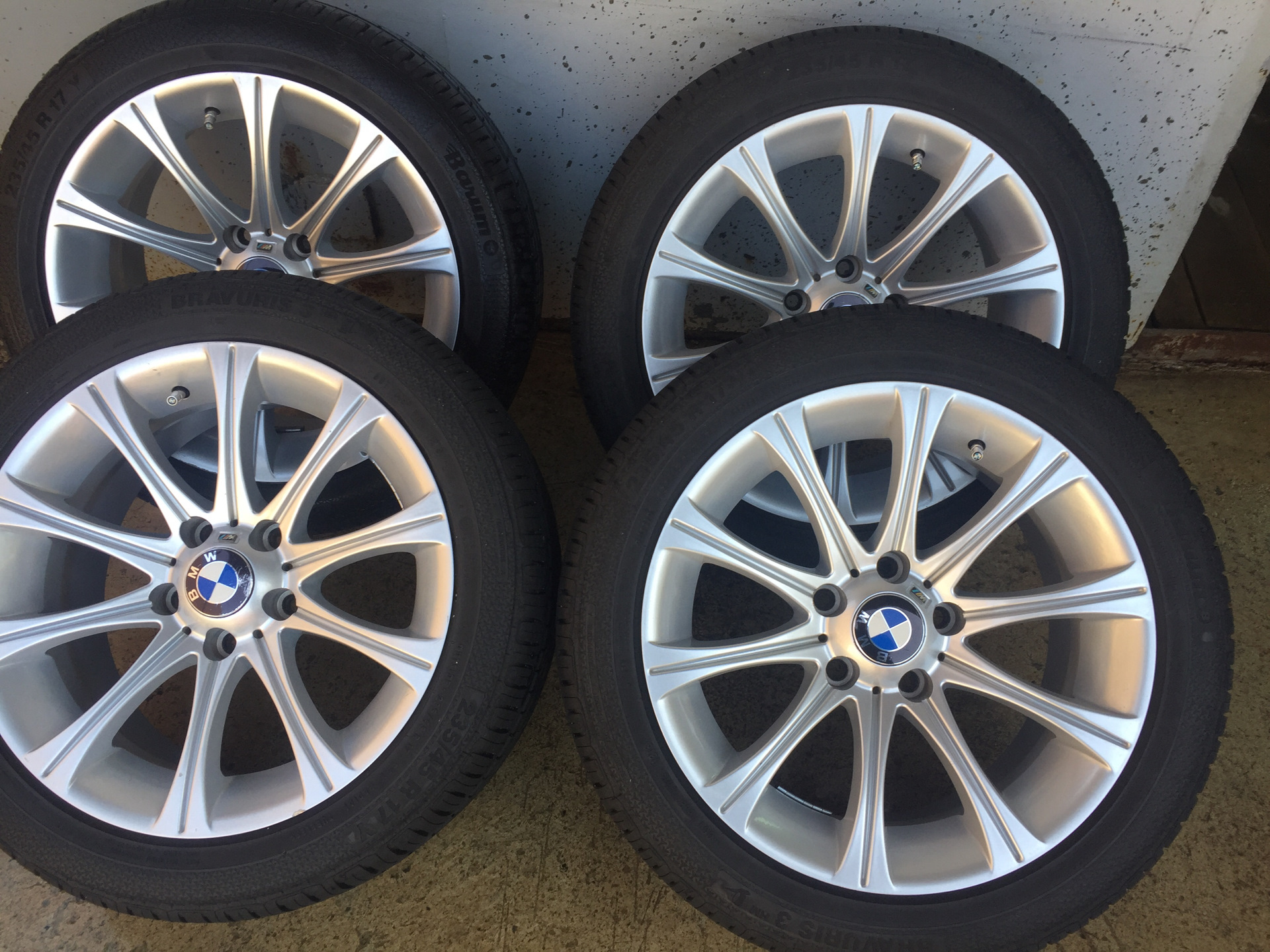 Диски 17 дюймов. BMW e60 225 55 r17. BMW e60 диски r17. 245 50 18 BMW e60. Диски БМВ е60 r17.