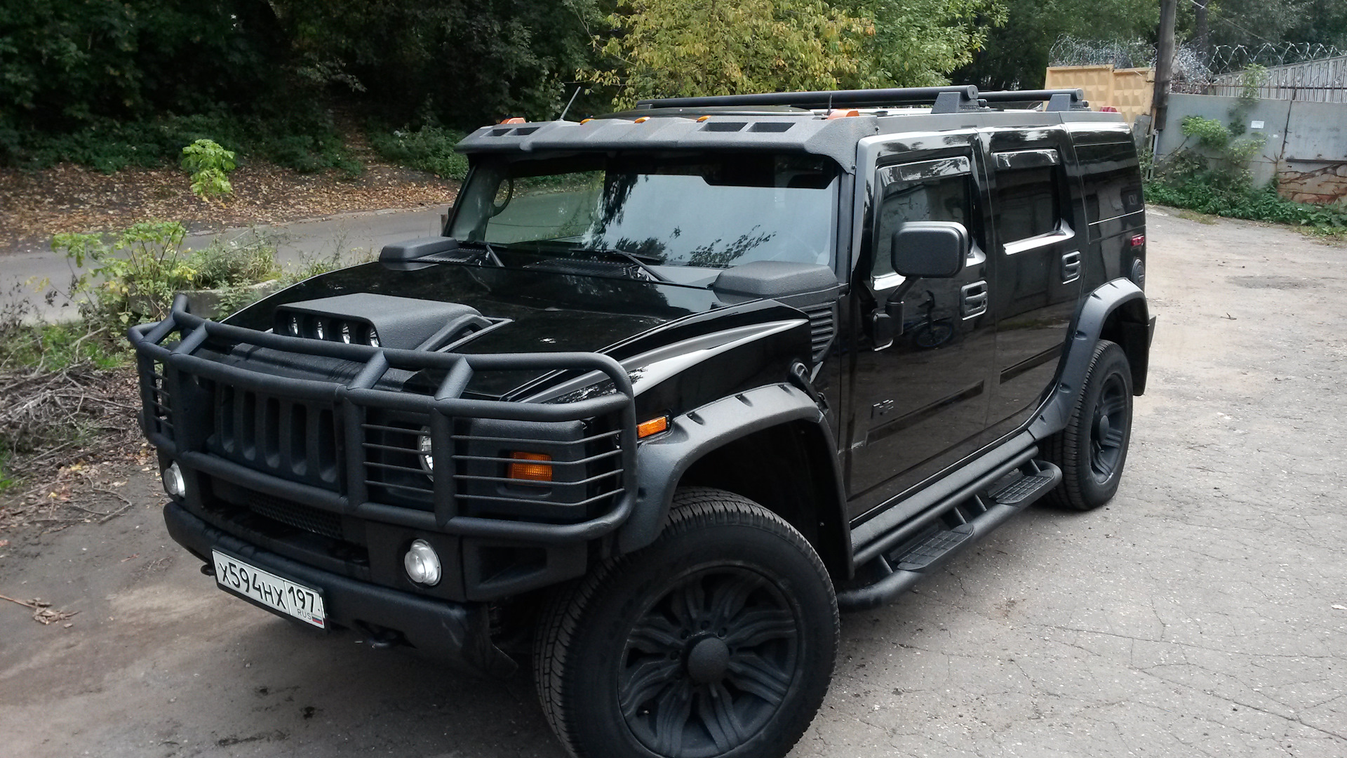 Hummer h2 Black Tuning