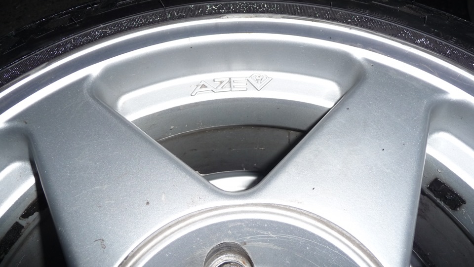 Продаю AZEV A R16 205 \45 )С новой резей — Lada 2115, 1,5 л, 2005 года ...