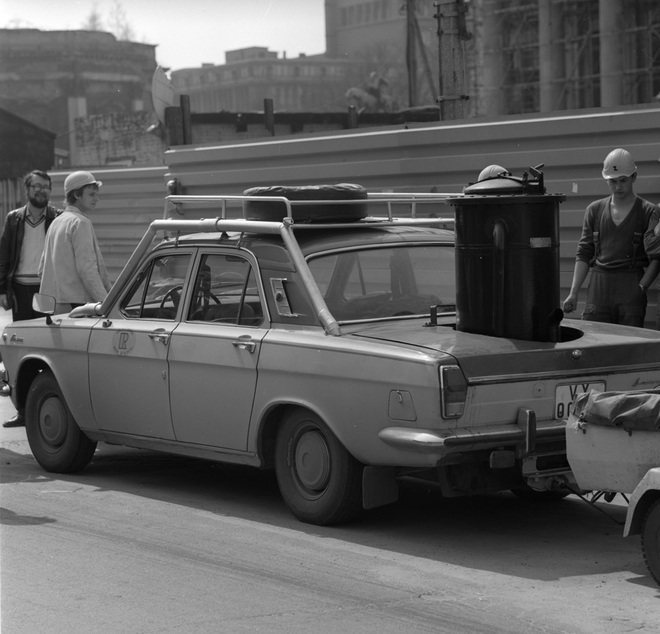 Волга ГАЗ-24 на дровяном газогенераторе! — ГАЗ 24, 2,4 л, 1973 года |  фотография | DRIVE2