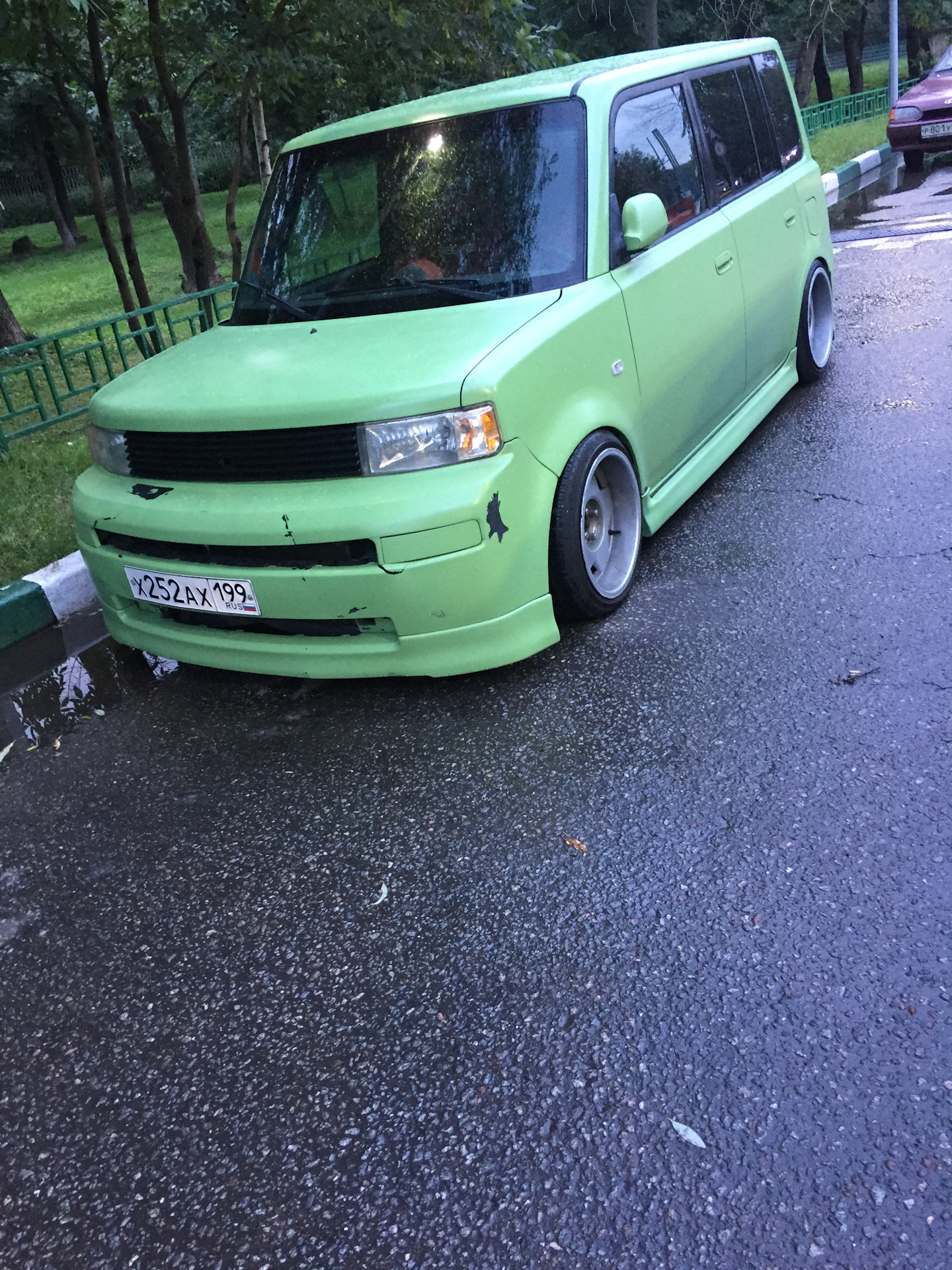 Scion XB 911