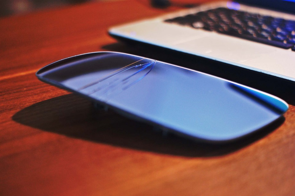 Зеркало на морозе лопнуло (в запасе есть еще — не страшно). Но будьте аккуратнее при снятии на морозе зеркал. — Volkswagen Golf Mk4