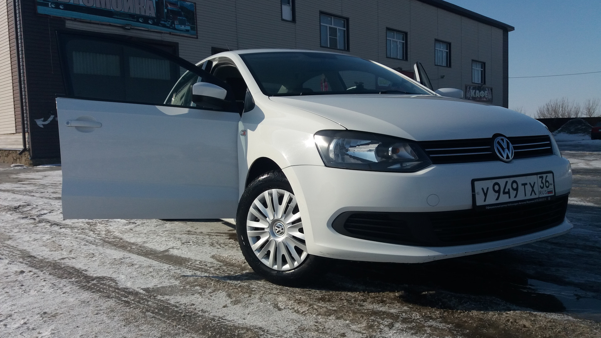 Volkswagen Polo sedan 2014 Р±РµР»С‹Р№