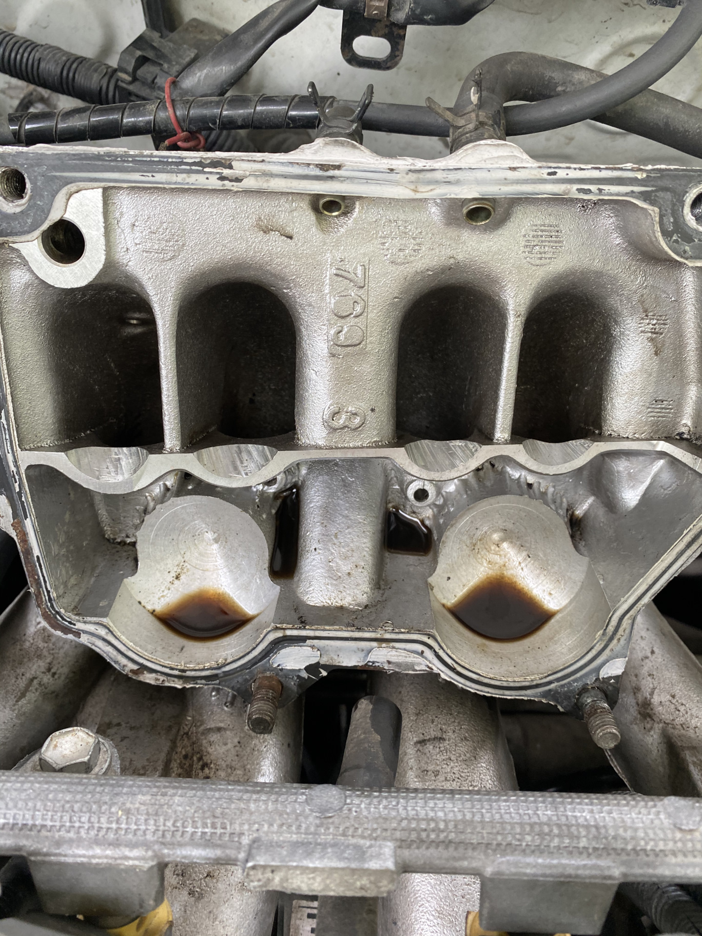 Замена манжет форсунок — Toyota Corolla (100), 1,5 л, 1994 года ...