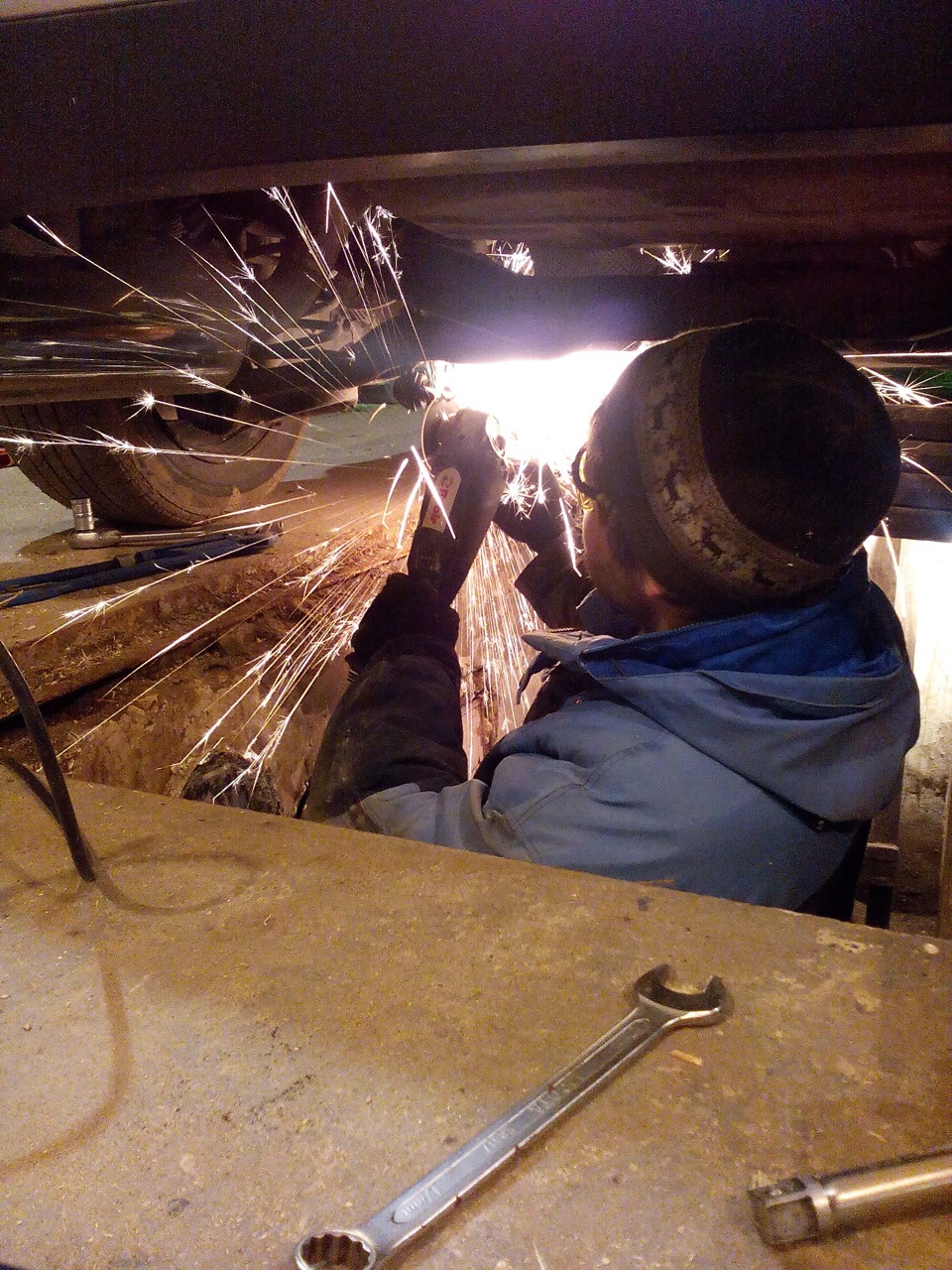 замена задней стойки стабилизатора — Ford Focus Hatchback II, 1,6 л ...