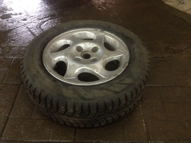 Обновил колесики, нашел откуда сечет глушитель — Peugeot 406, 2 л ...