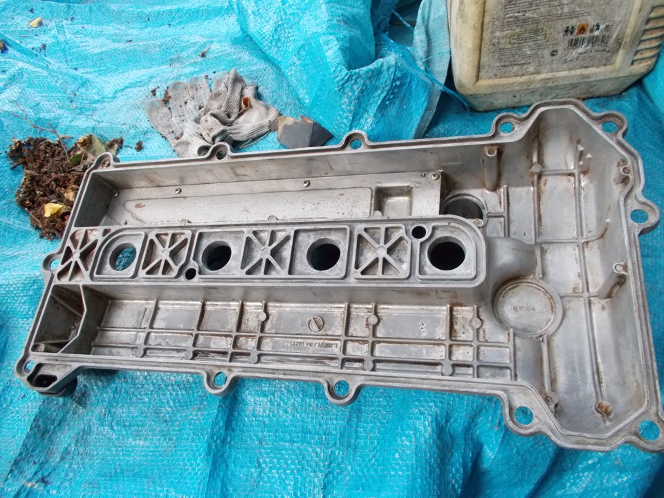 Клапанная крышка форд фокус 2 1. Клапанная крышка duratec. Клапанная крышка duratec. Клапанная крышка форд фокус 2 2006 год 2 л. Клапанная крышка duratec.