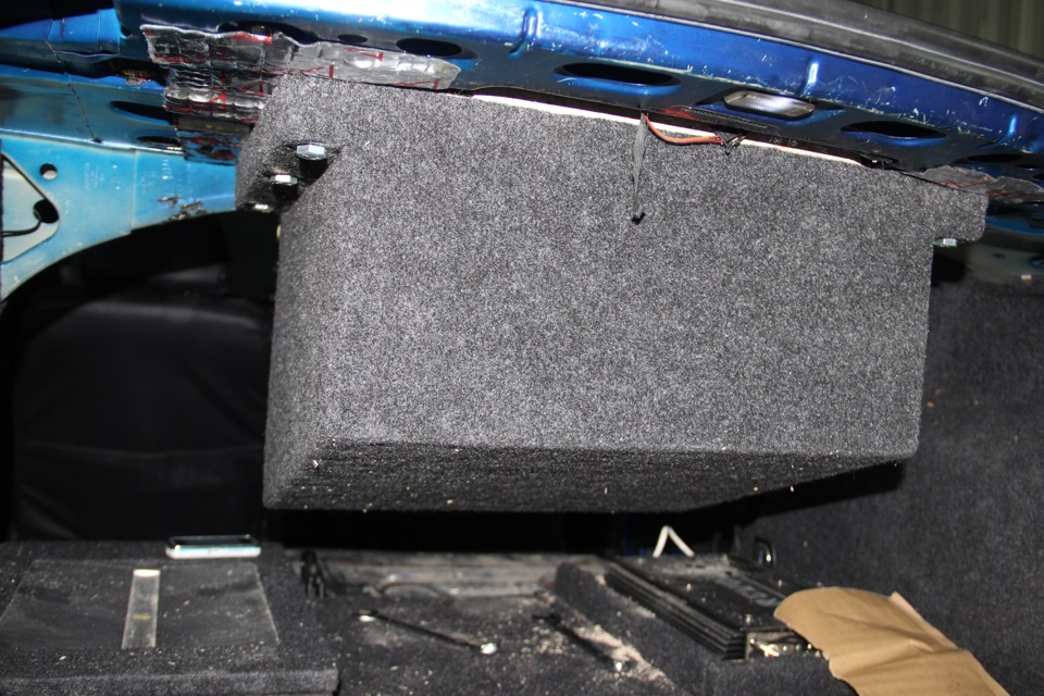 Саб в полке — Volkswagen Passat B5, 1,9 л, 2002 года | автозвук | DRIVE2