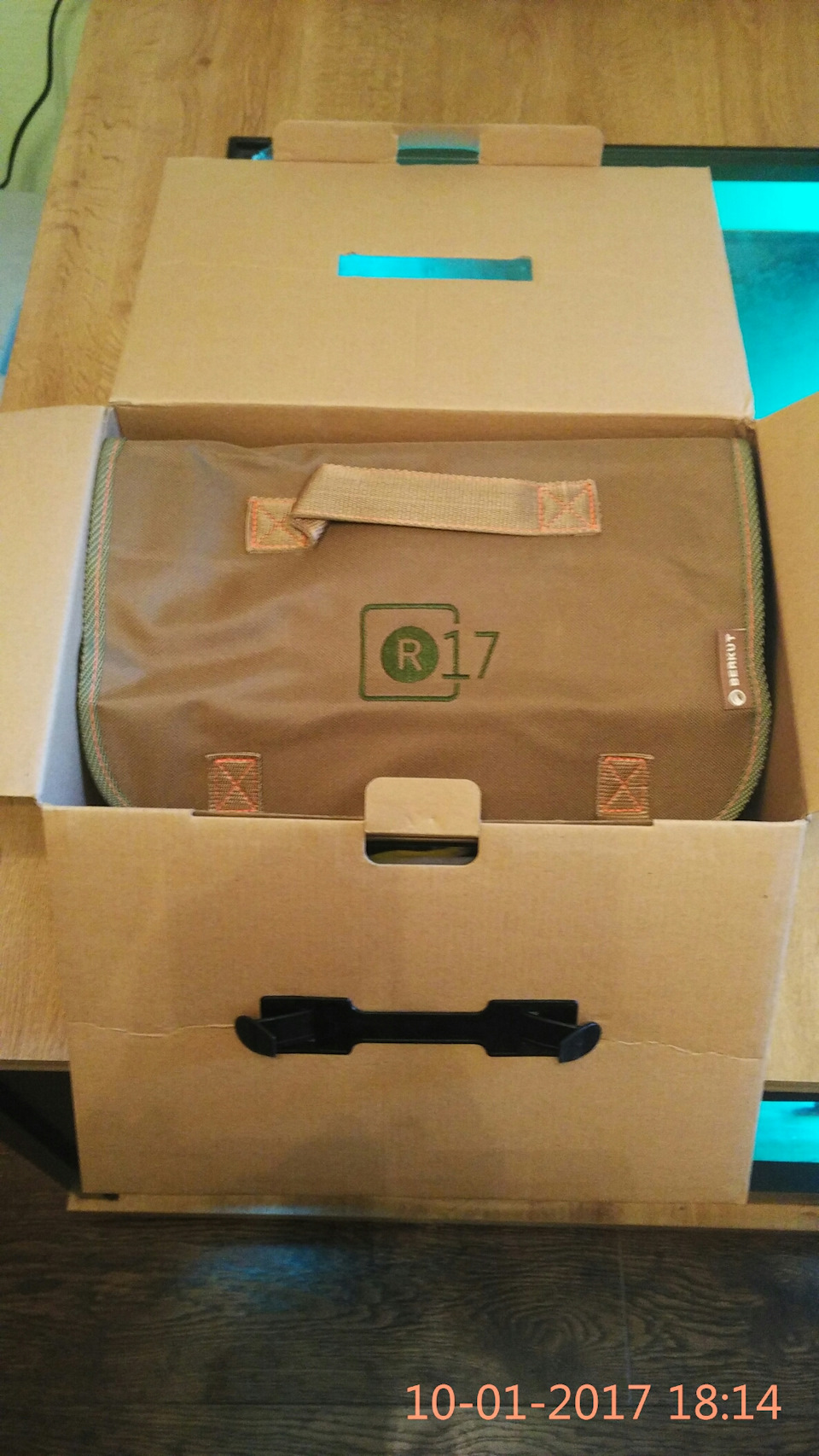 Фото в бортжурнале Toyota Hilux (7G). Запчасти на фото: 10012017