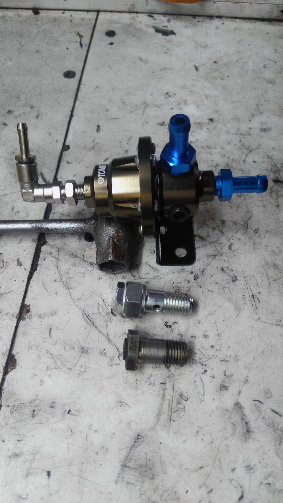 Банжо-болт Нижний 0.6 бара Средний 1.5 бара. Верхний от 0 до 8 бара — SsangYong Musso Sports