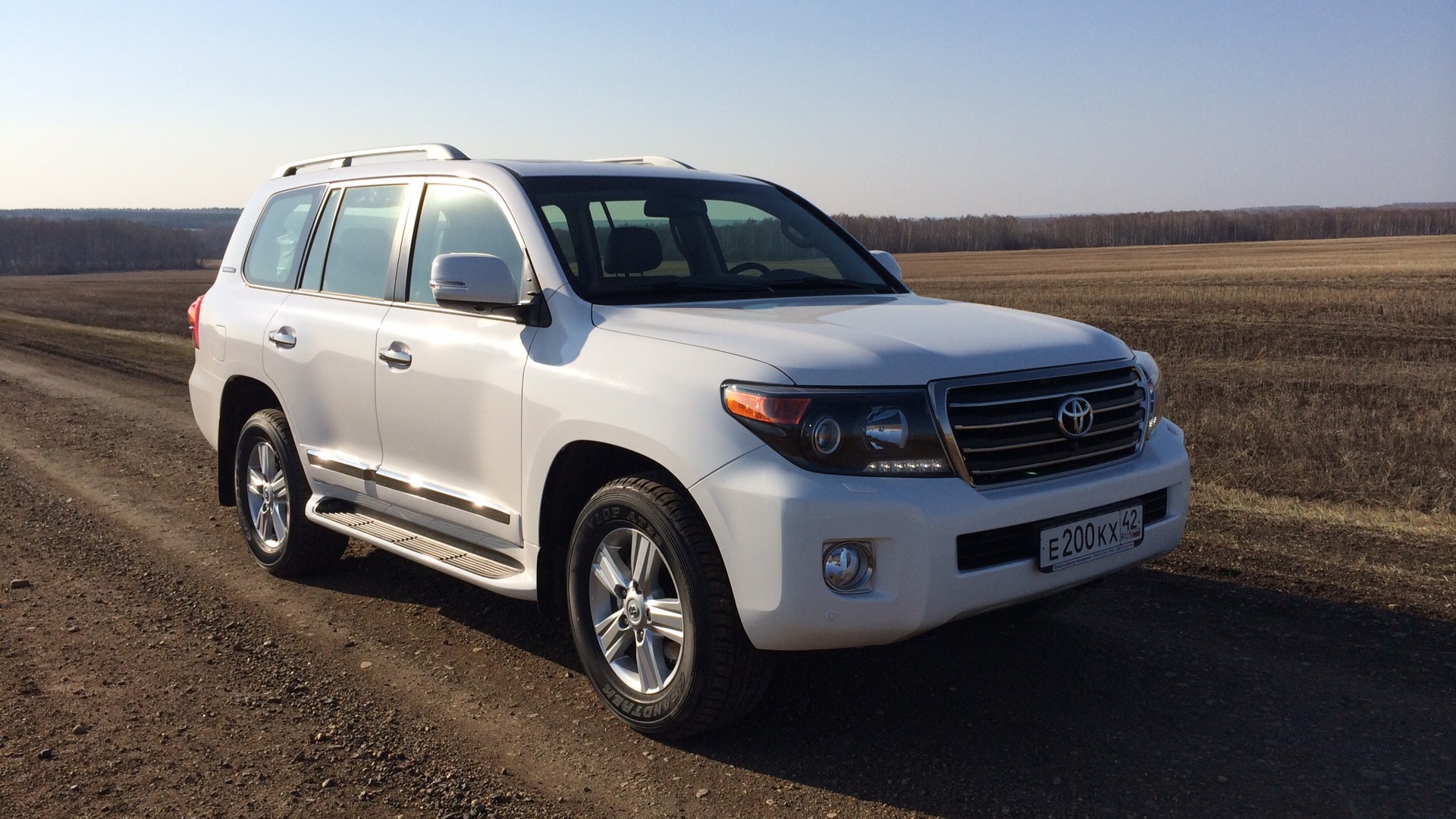 Toyota Land Cruiser Р±РµР»С‹Р№