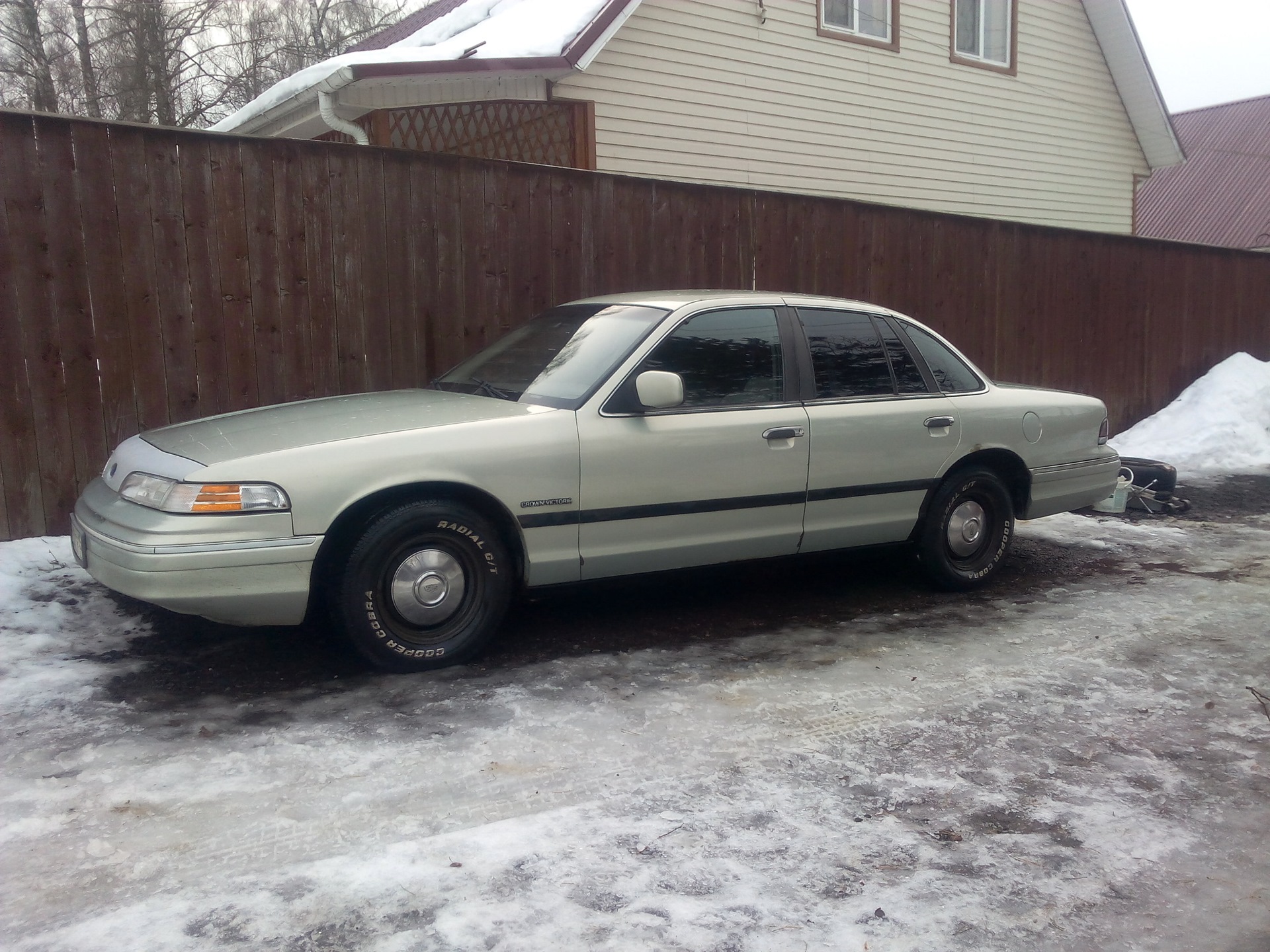 Примерил оригинал. — Ford Crown Victoria, 4,6 л, 1992 года | колёсные диски  | DRIVE2