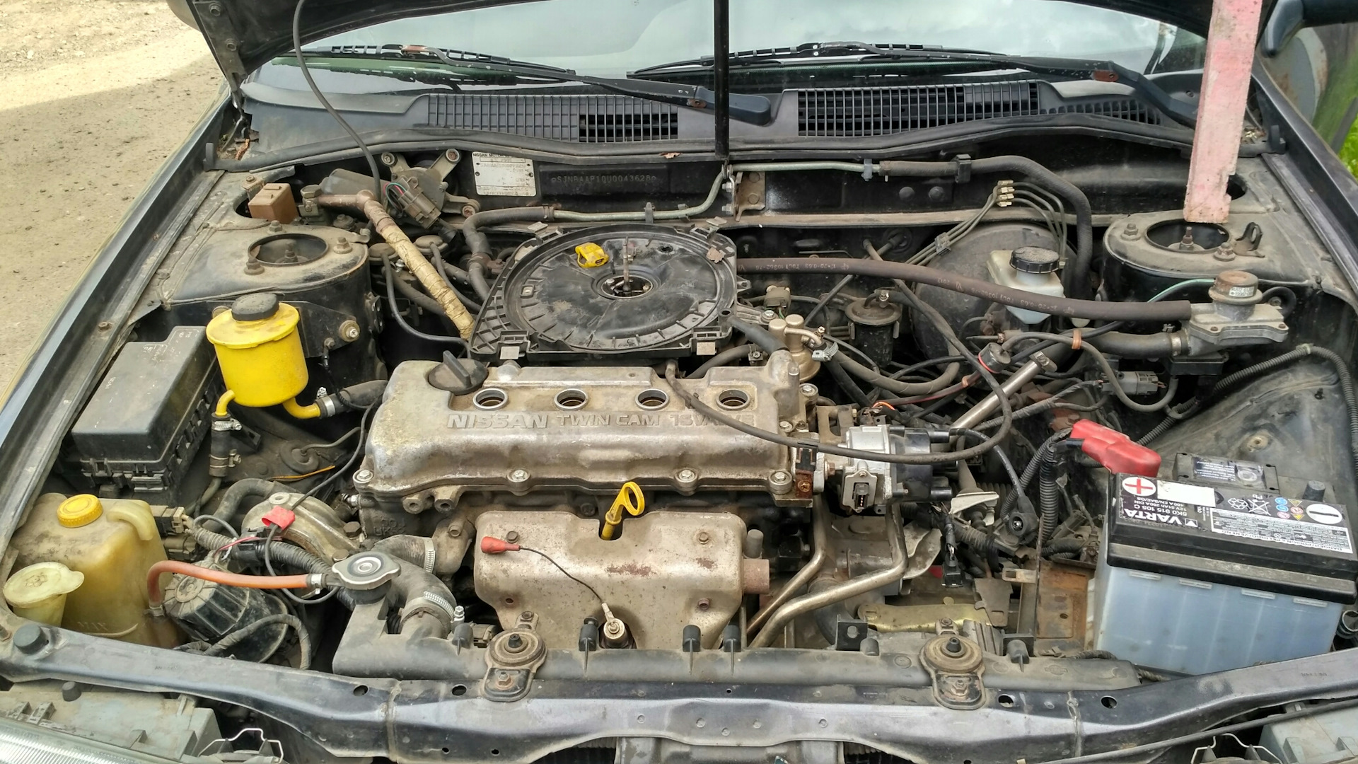 Инжектор ниссан примера р11. Nissan primera p10 ДВС. Ga16 моновпрыск. Ниссан премьера 1994 года двигатель. Ga16ds.
