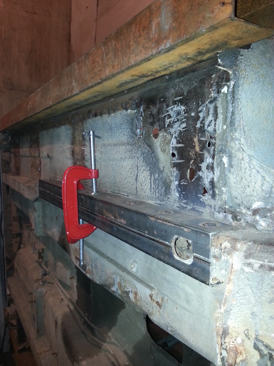 4. лонжероны и пороги. БОЛГАРИМ -ВАРИМ. Часть 2 — Lada 4x4 5D, 1,6 л ...