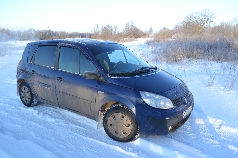 Немного зимы — Renault Scenic II, 1,6 л, 2004 года | фотография | DRIVE2