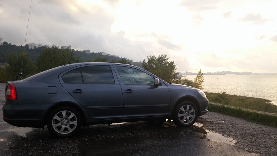 Запах масла — Skoda Octavia A5 Mk2, 1,6 л, 2011 года | поломка | DRIVE2