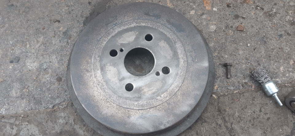 Перелил масло в вариатор и про задние тормоза — Toyota Ractis (1G), 1,5 ...