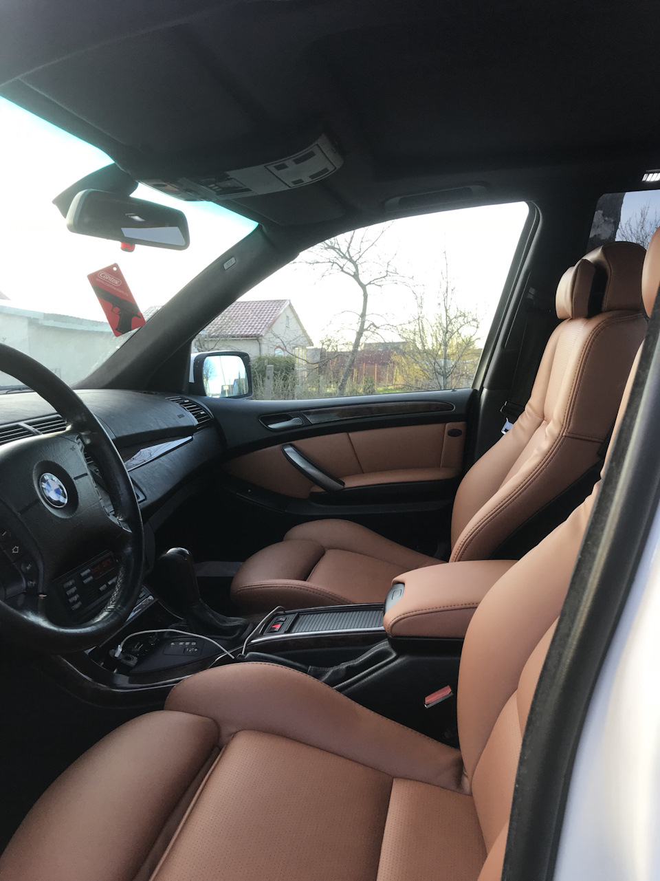 Фото в бортжурнале BMW X5 (E53)