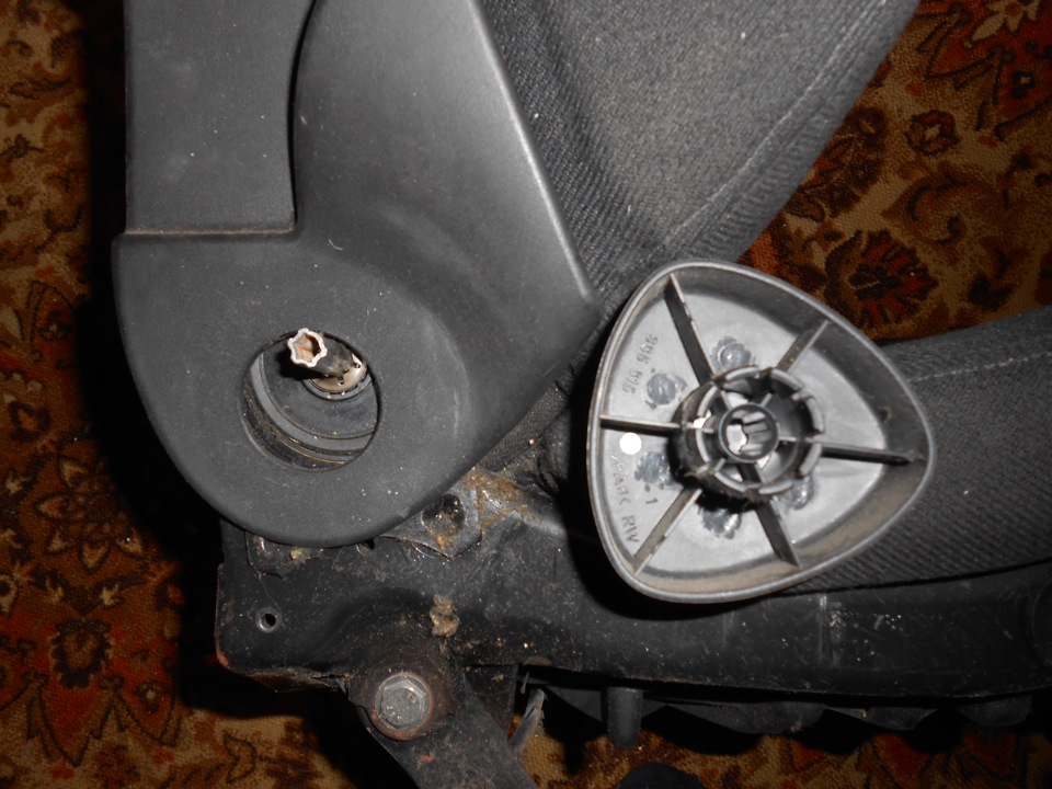 Как разобрать кресло автомобильное