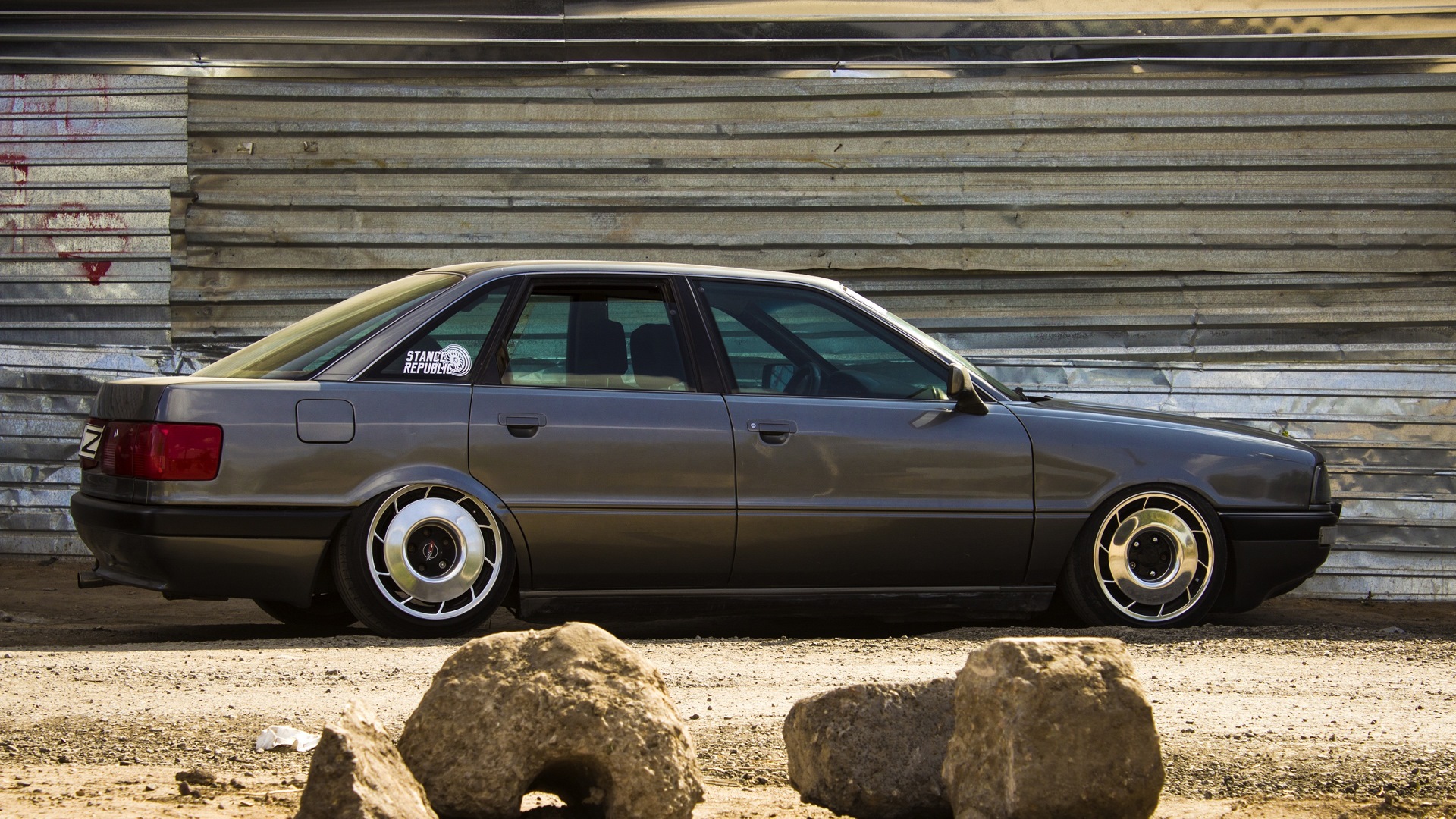 4b b 3 4 b 3. Audi 80 stance. Ауди 80 стенс. Audi 80b4 стенс. Audi 80 b3 стенс.