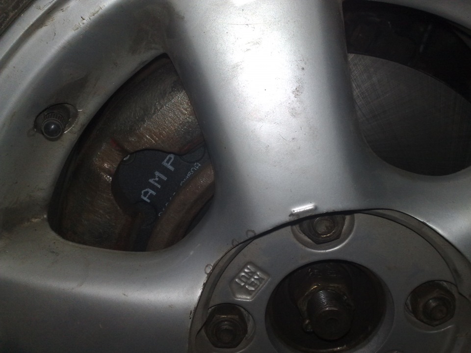 Покраска суппортов красной термостойкой краской. — Nissan Almera II ...